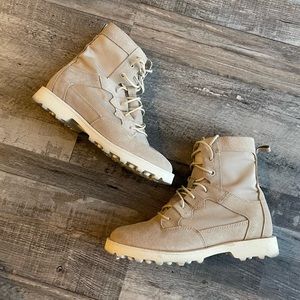 Sorel tie up boots